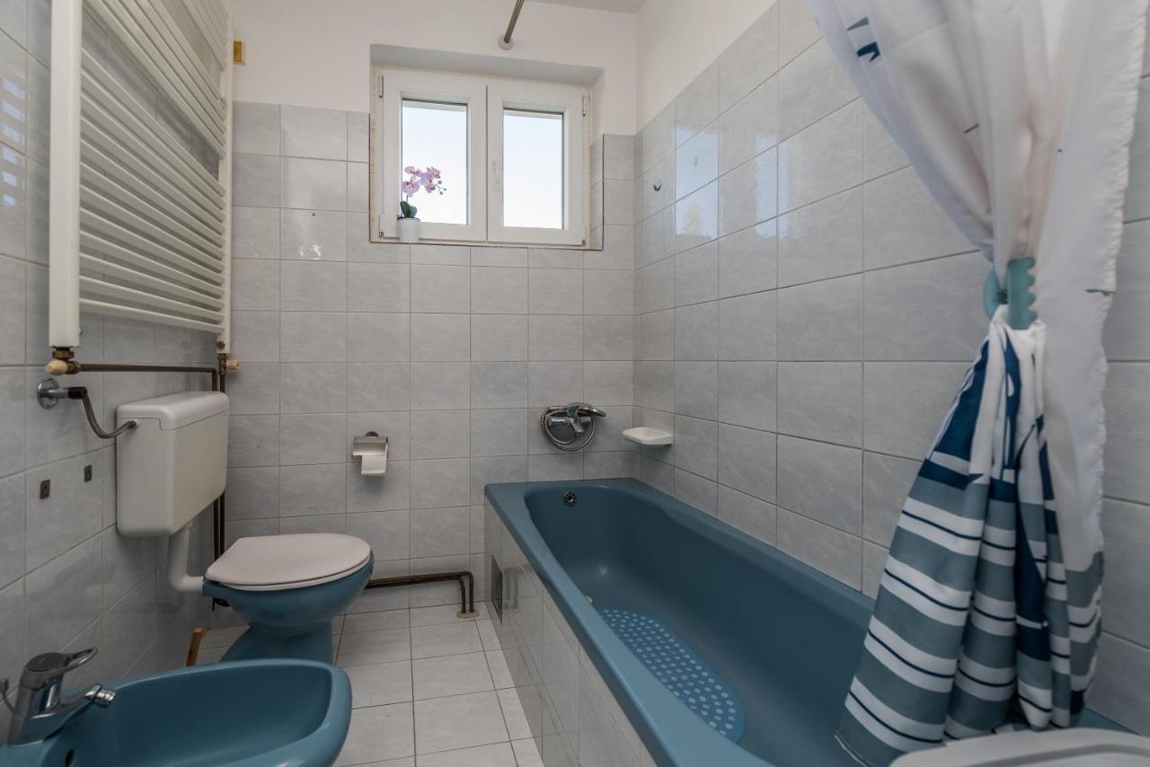 Stedi Apartment Lukoran Buitenkant foto