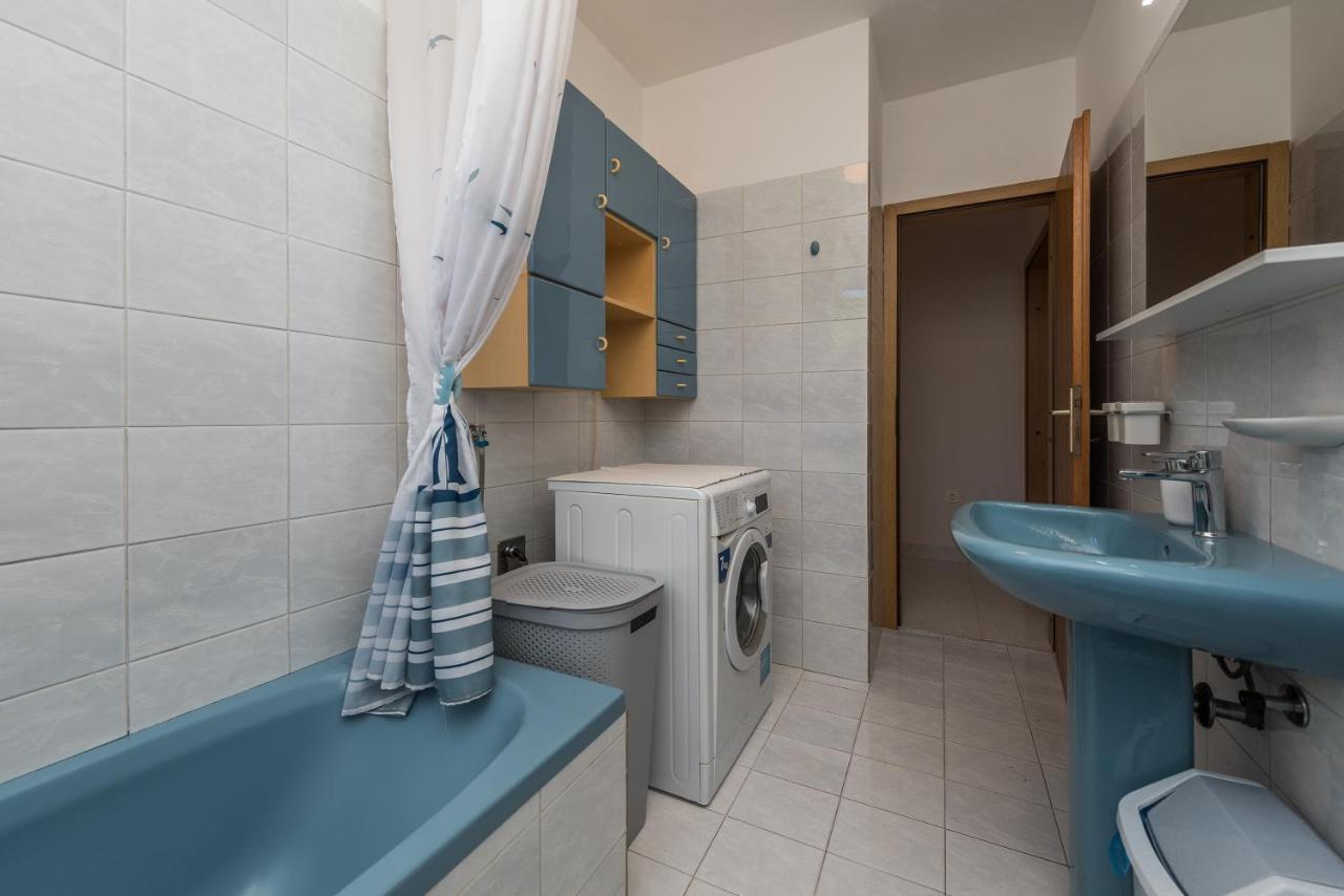 Stedi Apartment Lukoran Buitenkant foto