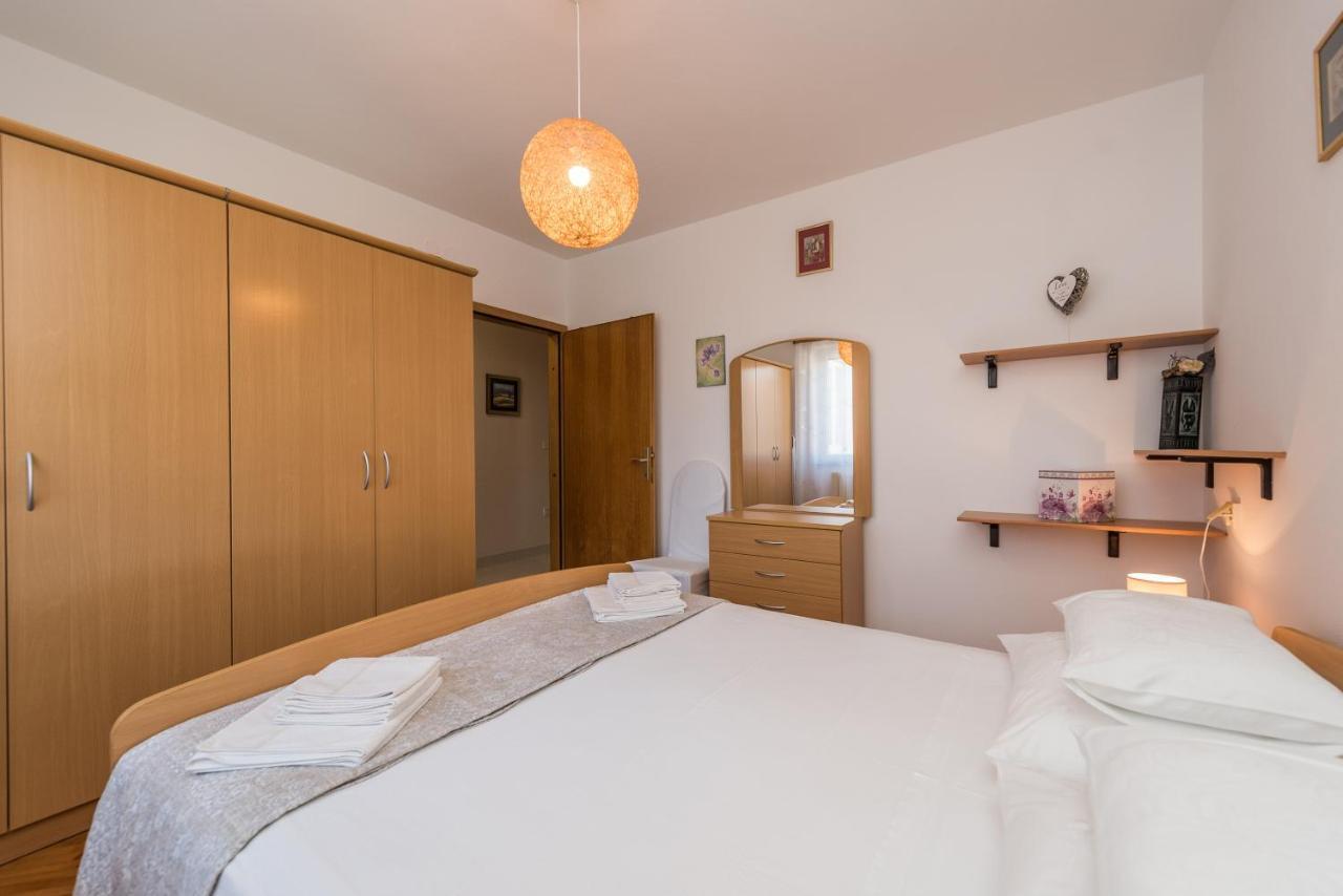 Stedi Apartment Lukoran Buitenkant foto