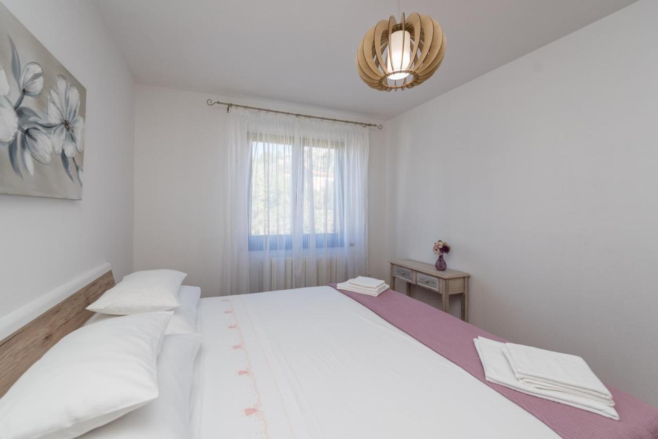 Stedi Apartment Lukoran Buitenkant foto