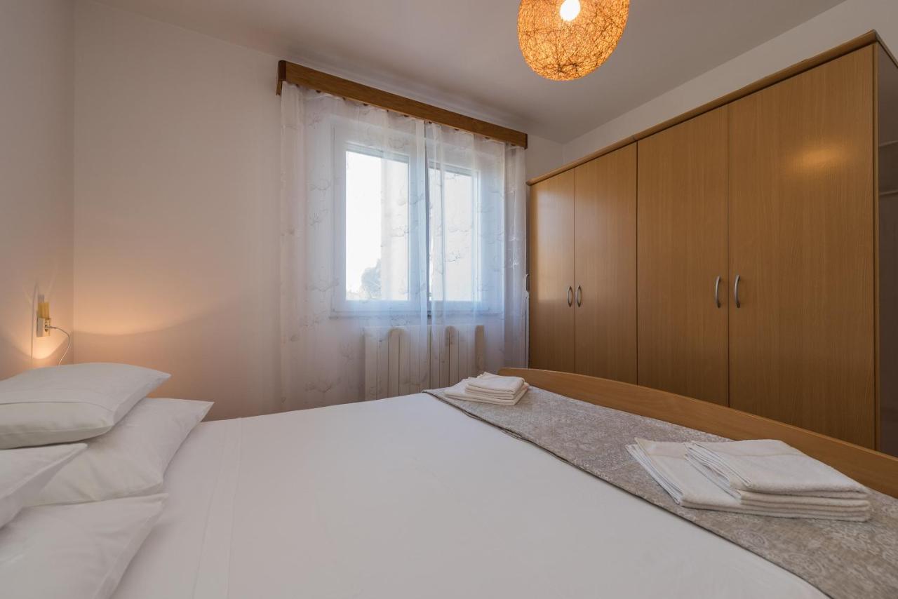 Stedi Apartment Lukoran Buitenkant foto